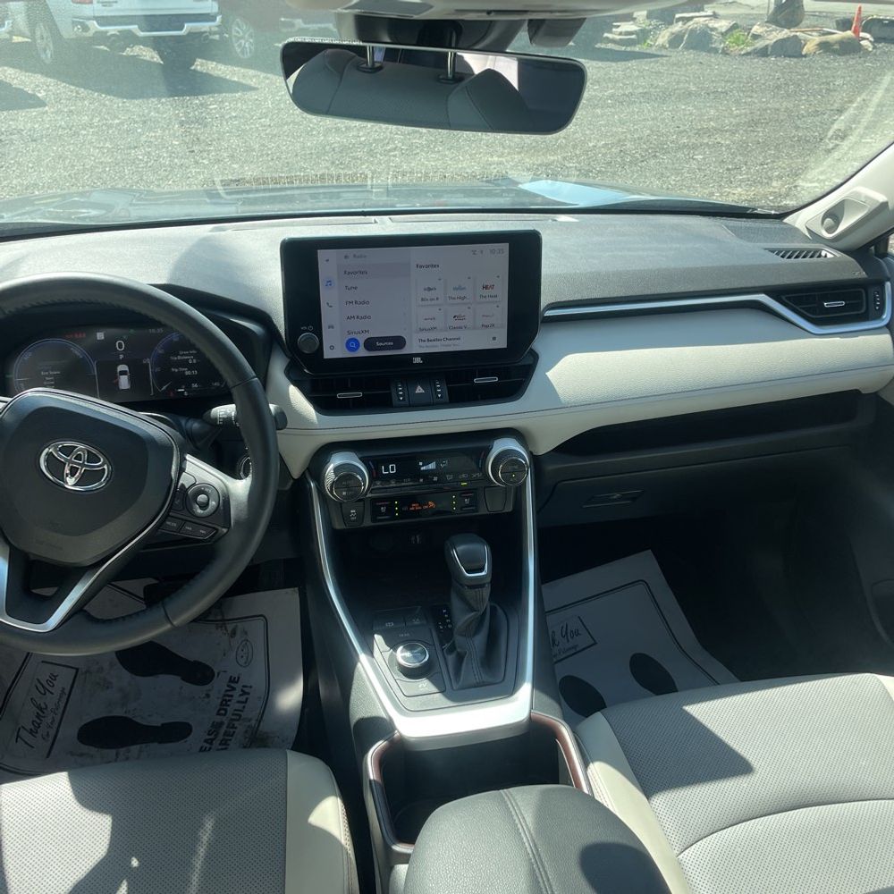 2023 Toyota RAV4 Hybrid Limited