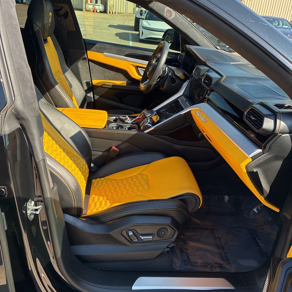2019 Lamborghini Urus