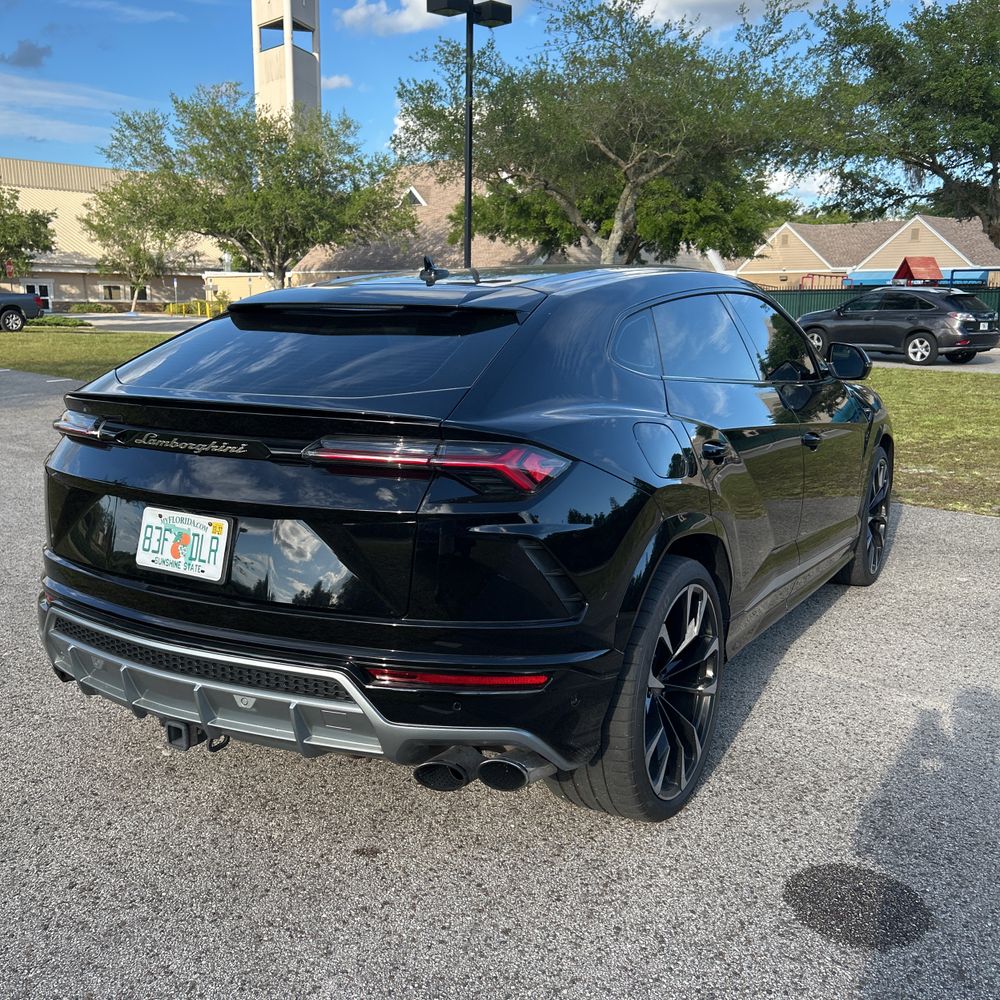 2019 Lamborghini Urus