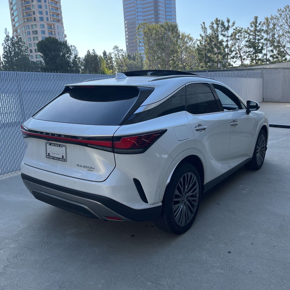 2024 Lexus RX 450h+ Luxury