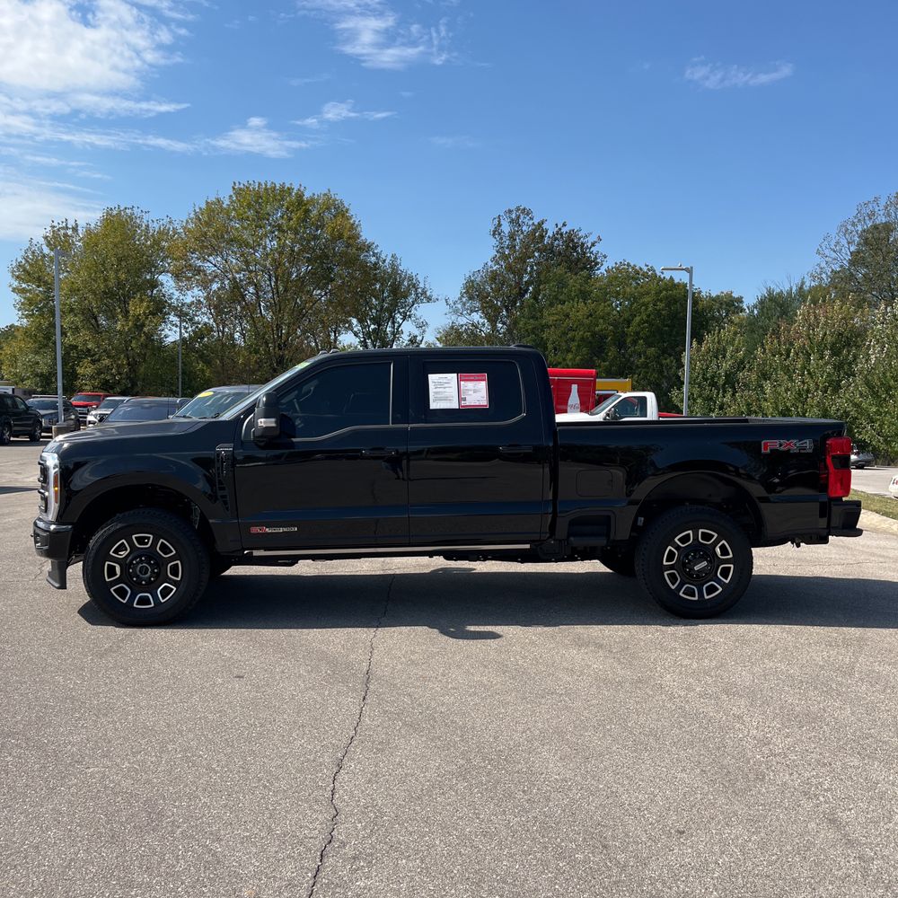 2025 Ford F-350 Super Duty Platinum