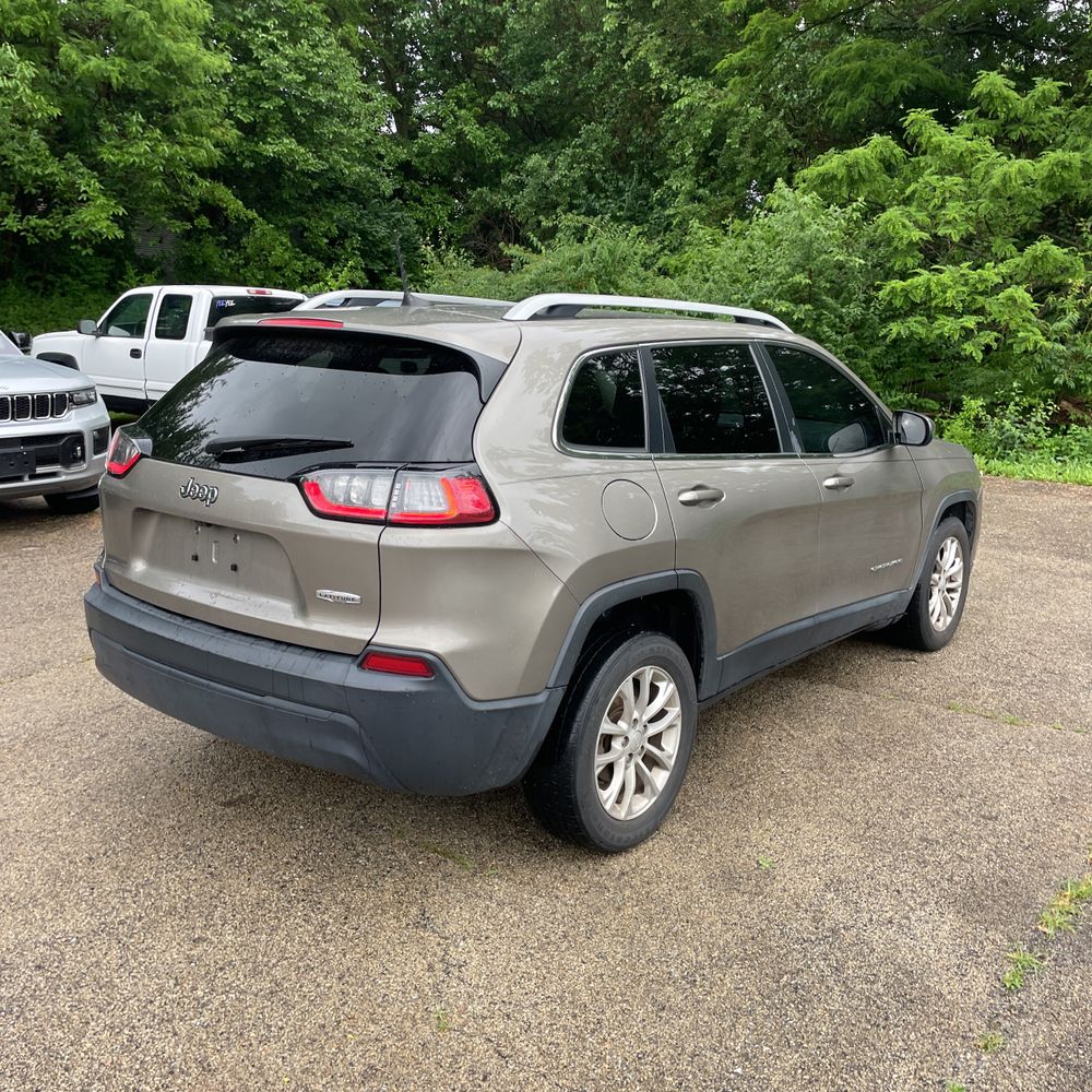 2019 Jeep Cherokee Latitude photo 8