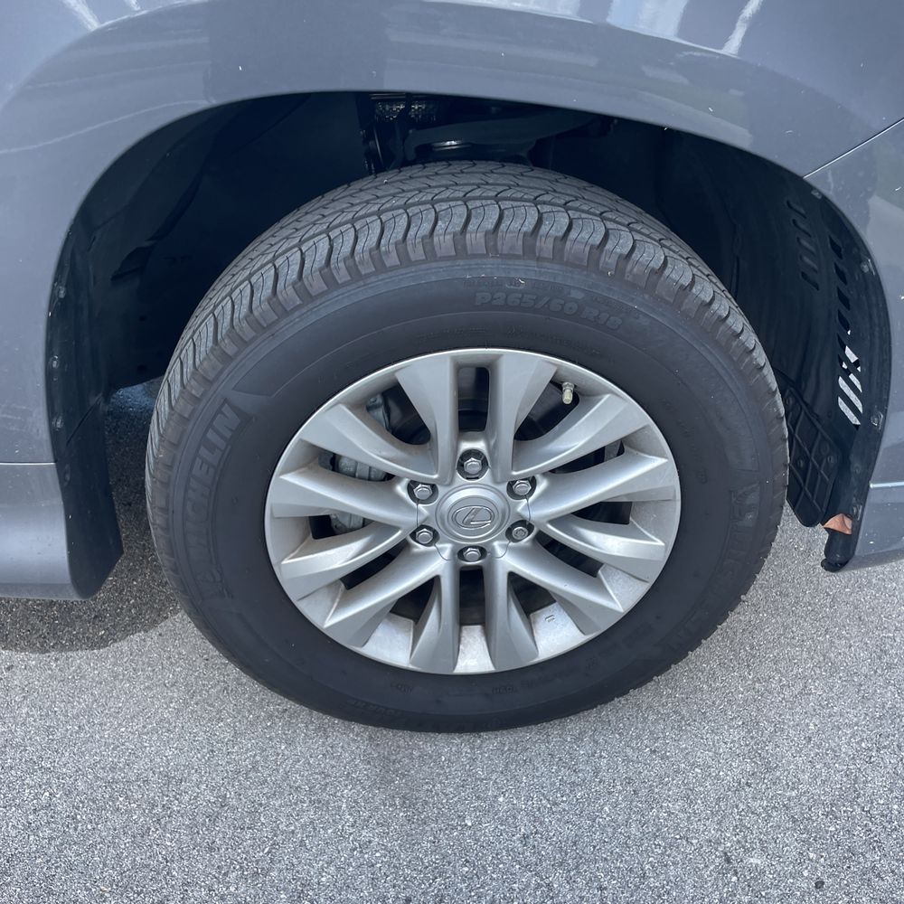2023 Lexus GX 460 Base