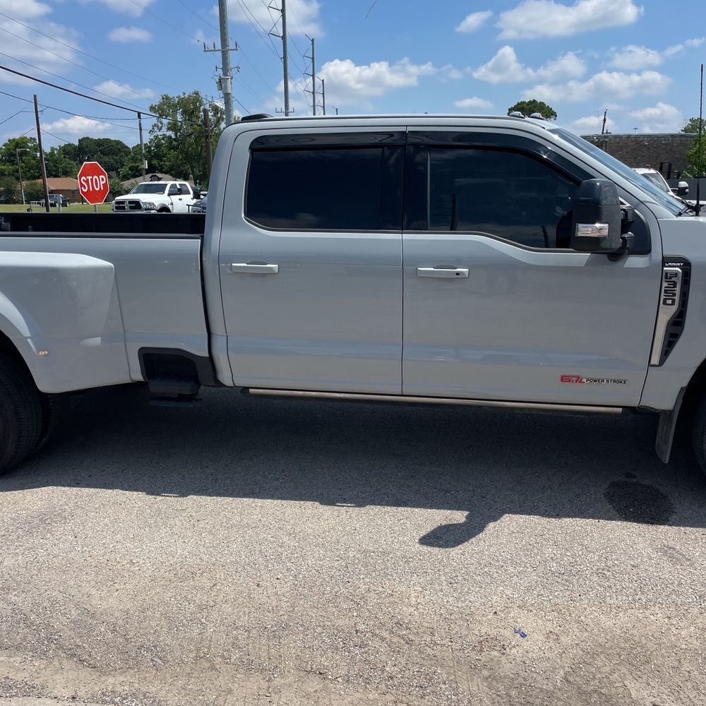2025 Ford F-350 Super Duty Lariat