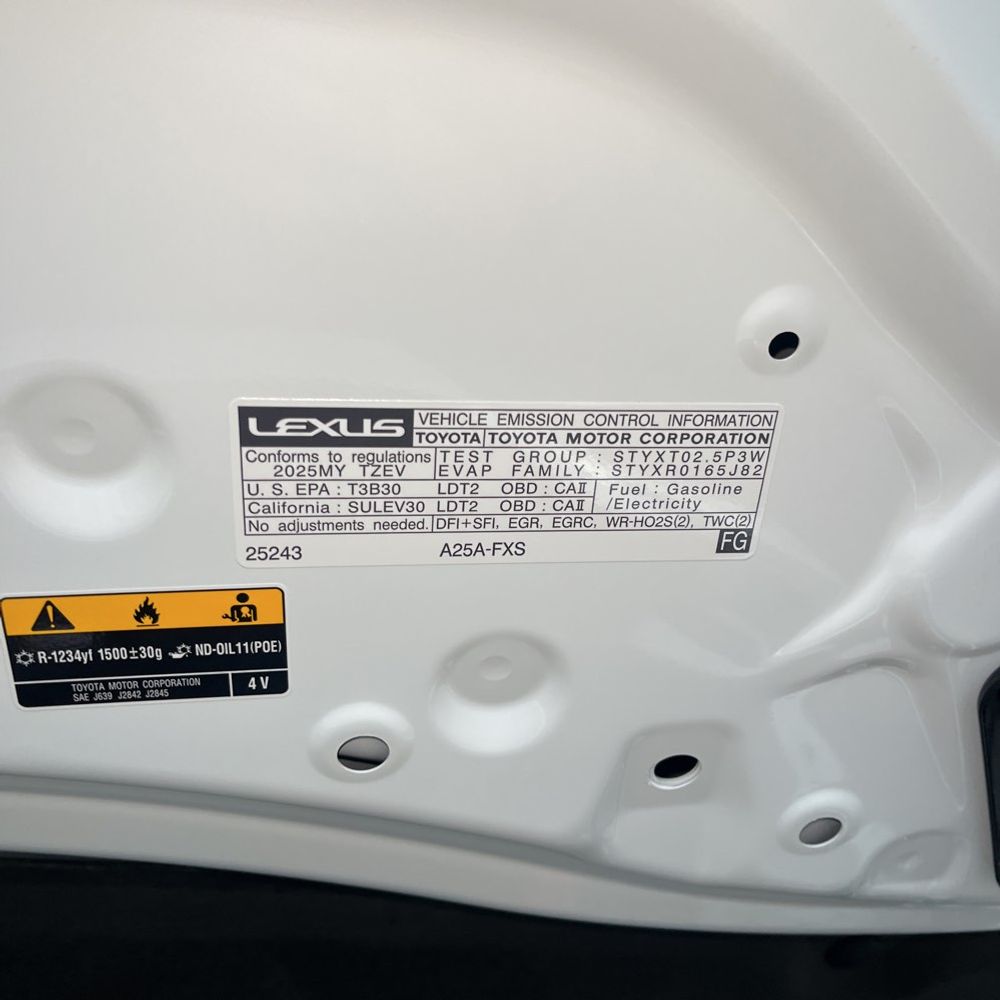 2025 Lexus NX 450h+ F SPORT Handling