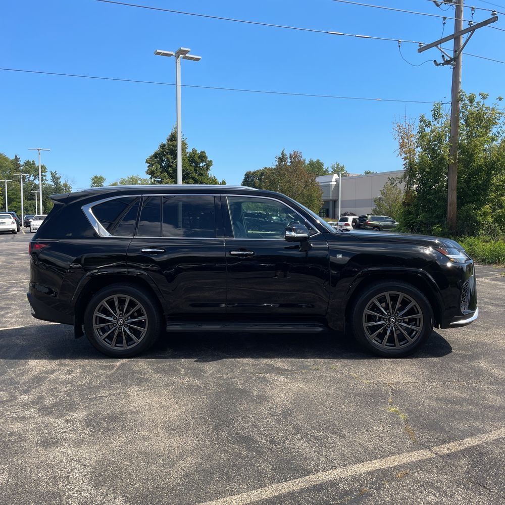 2024 Lexus LX 600 F SPORT Handling