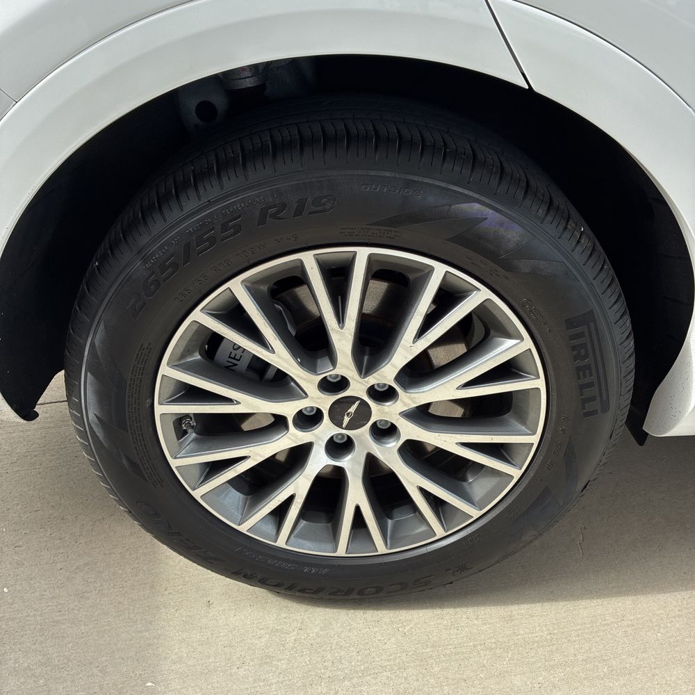 2025 Genesis GV80 2.5T Standard