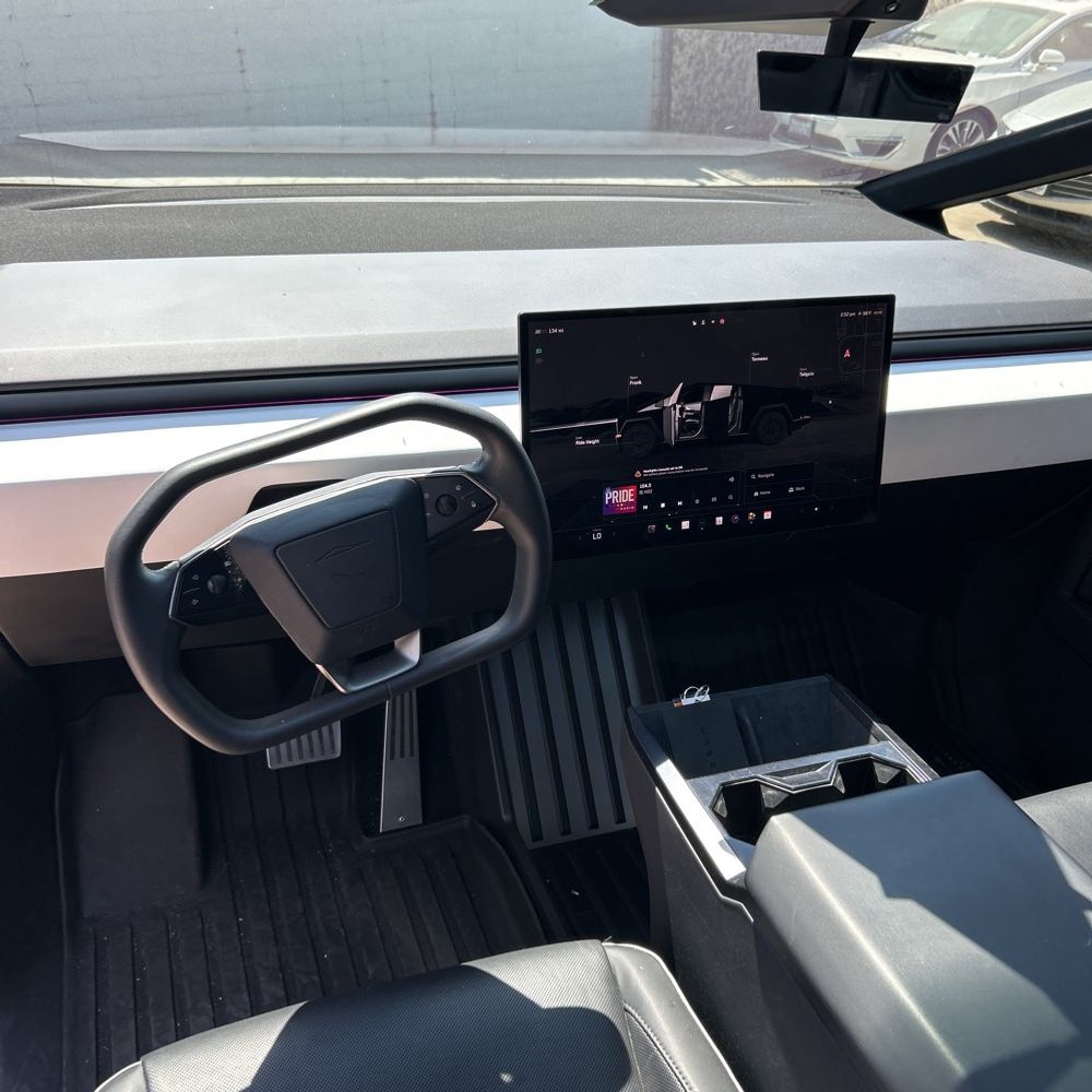 2024 Tesla Cybertruck Base