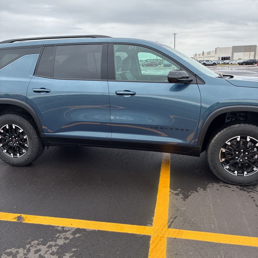 2025 Chevrolet Traverse Z71
