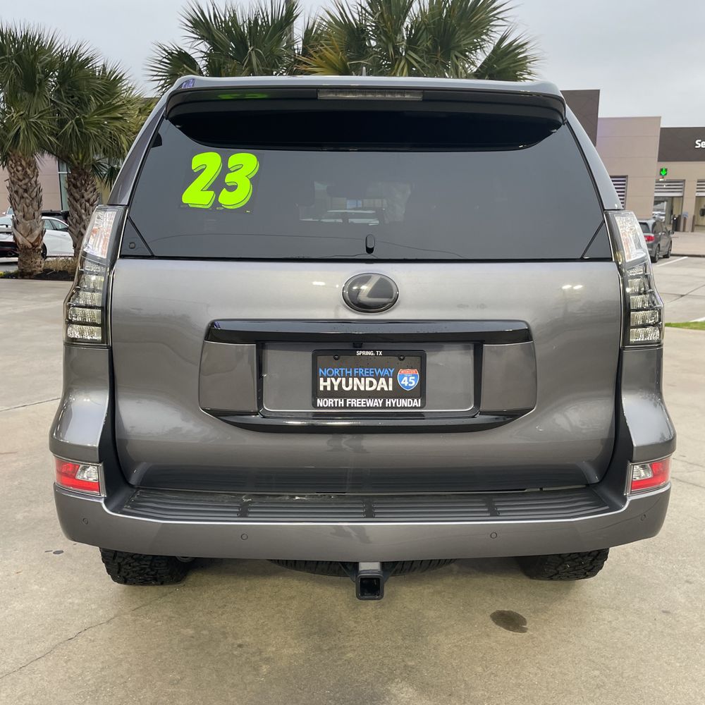 2023 Lexus GX 460 Base