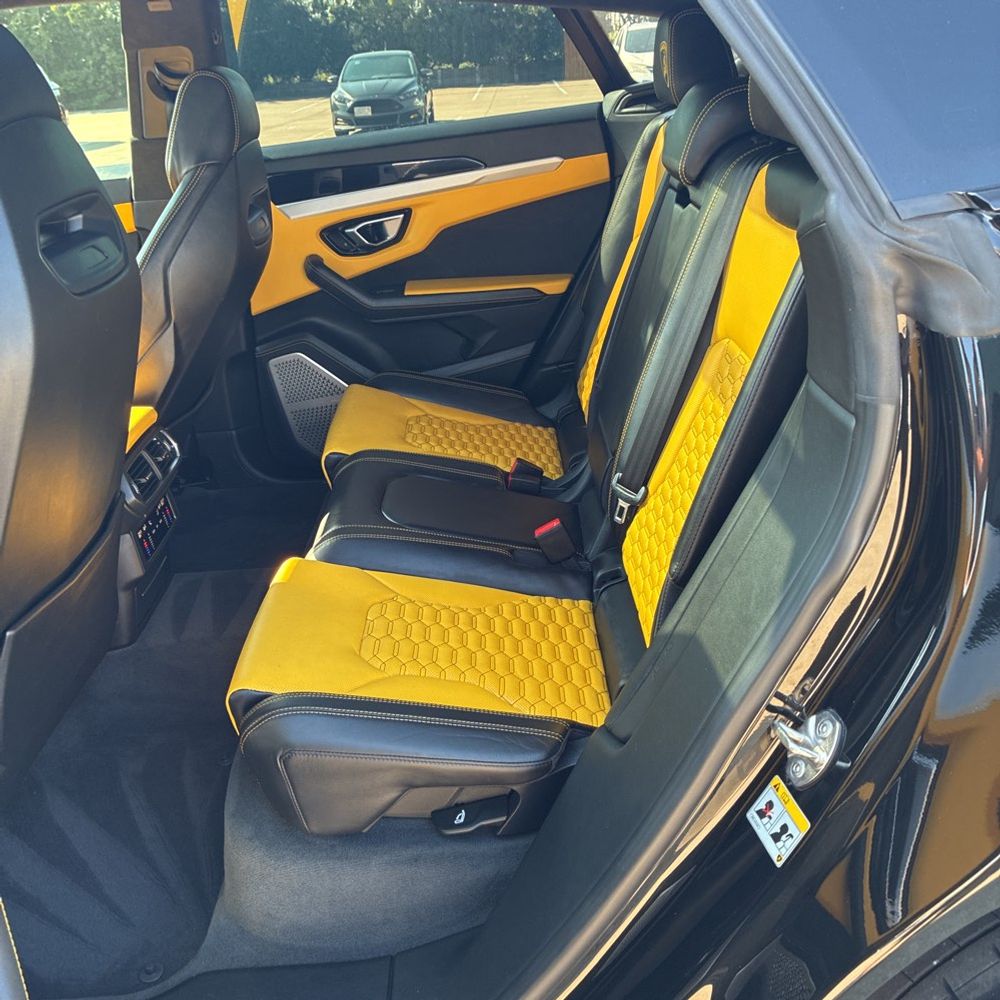 2019 Lamborghini Urus