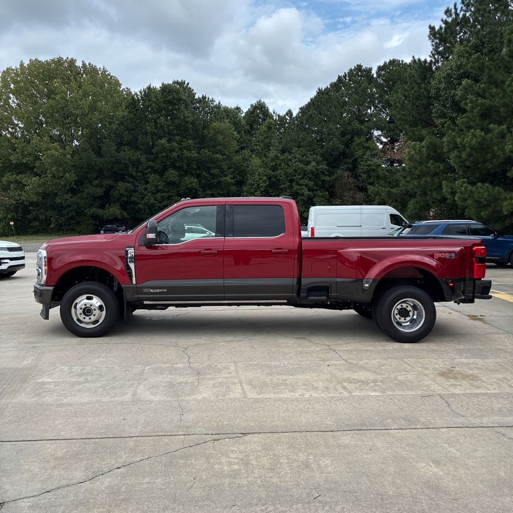 2025 Ford F-350 Super Duty King Ranch