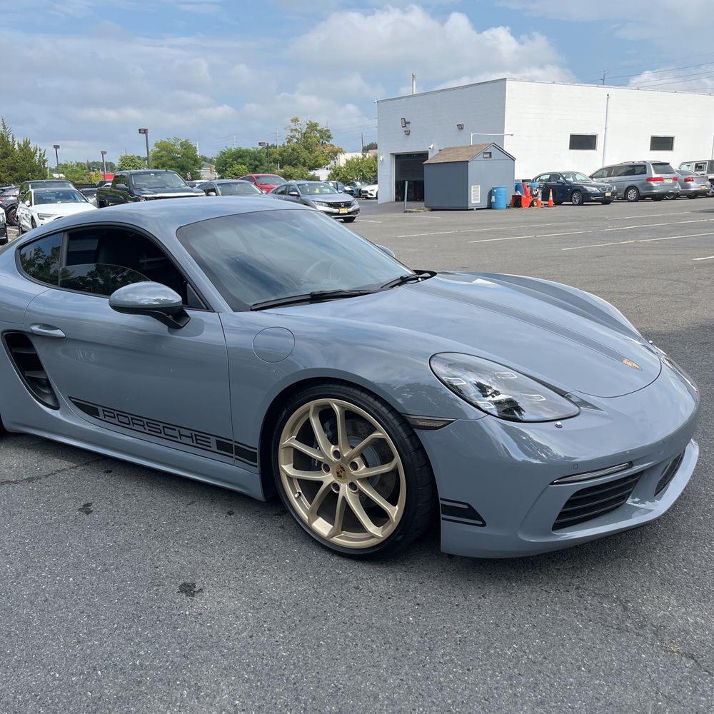 2024 Porsche 718 Cayman Base