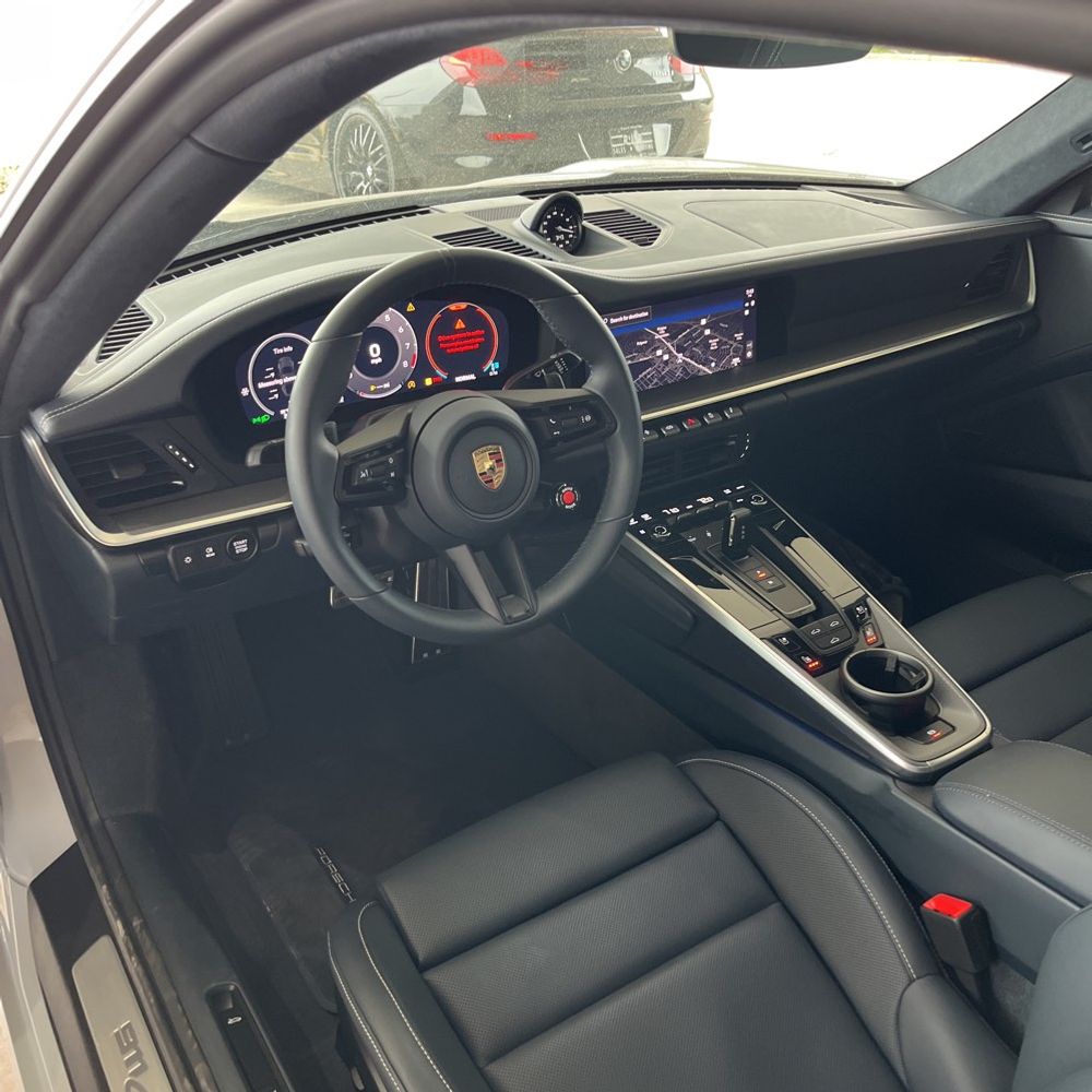 2025 Porsche 911 Carrera