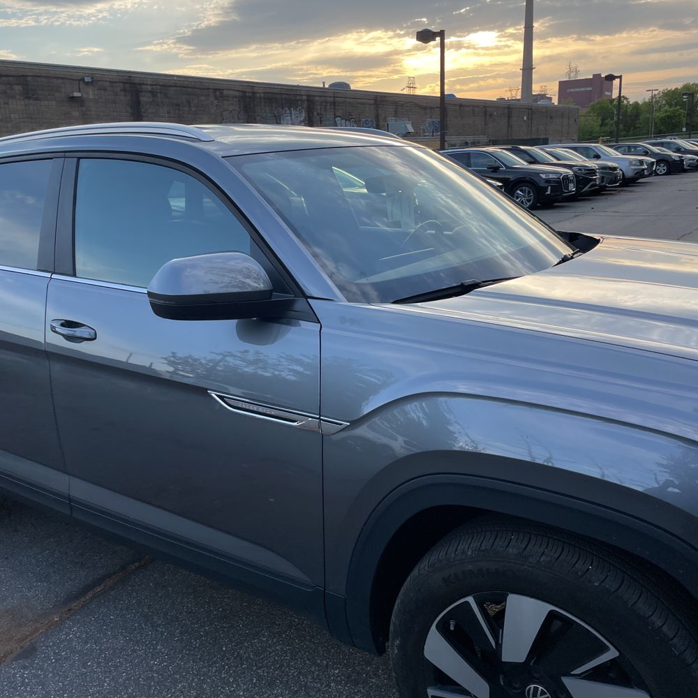 2024 Volkswagen Atlas Cross Sport SE 4Motion