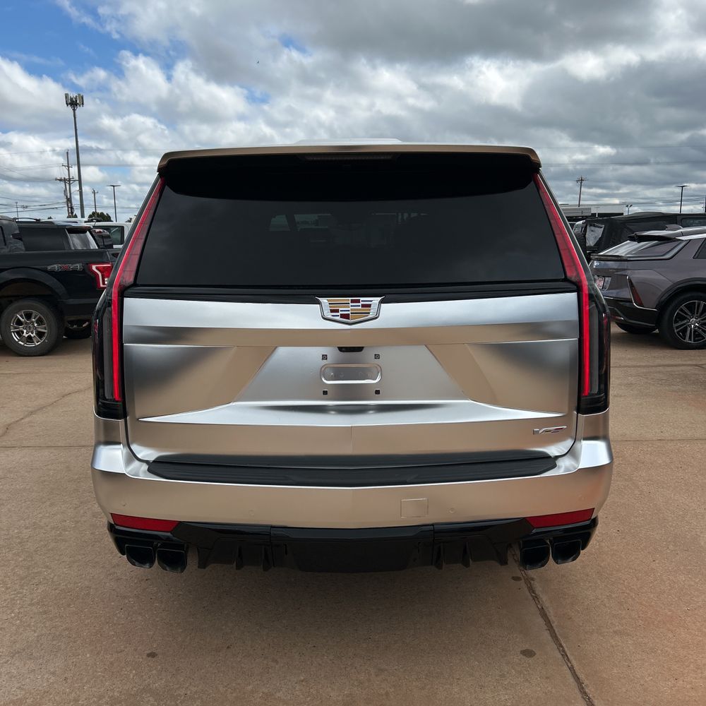 2023 Cadillac Escalade-V ESV Base