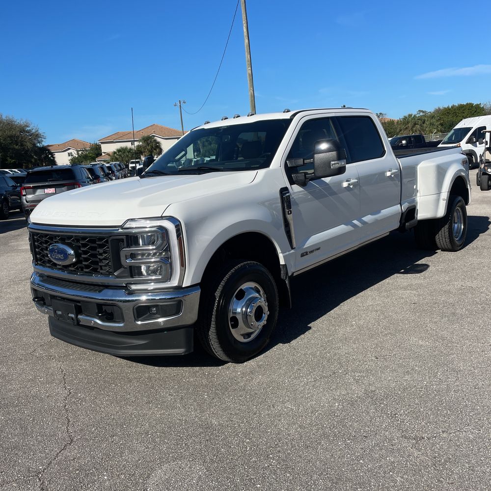 2024 Ford F-350 Super Duty Lariat