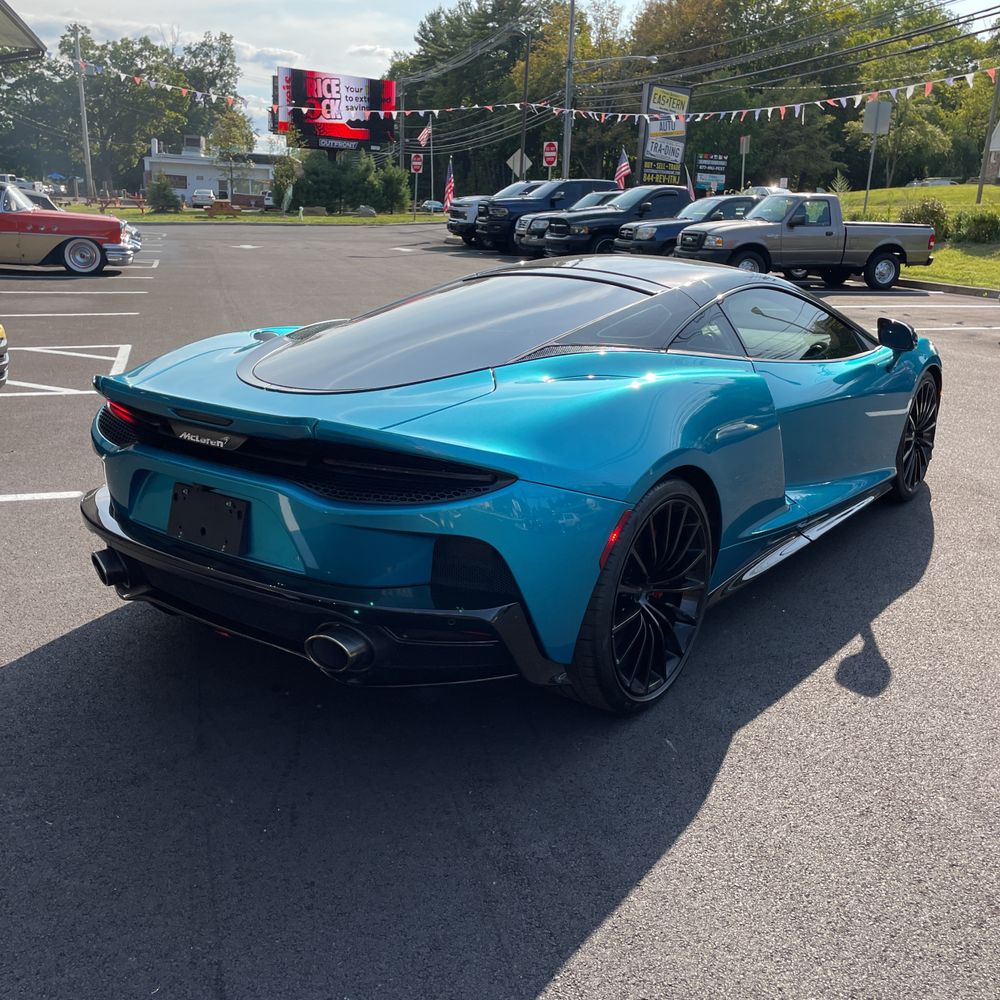2023 McLaren GT