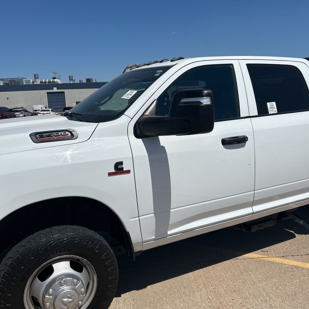 2024 Ram 3500 Chassis Tradesman/SLT/Laramie/Limited