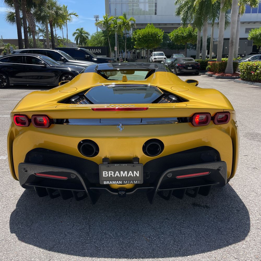 2023 Ferrari SF90 Spider