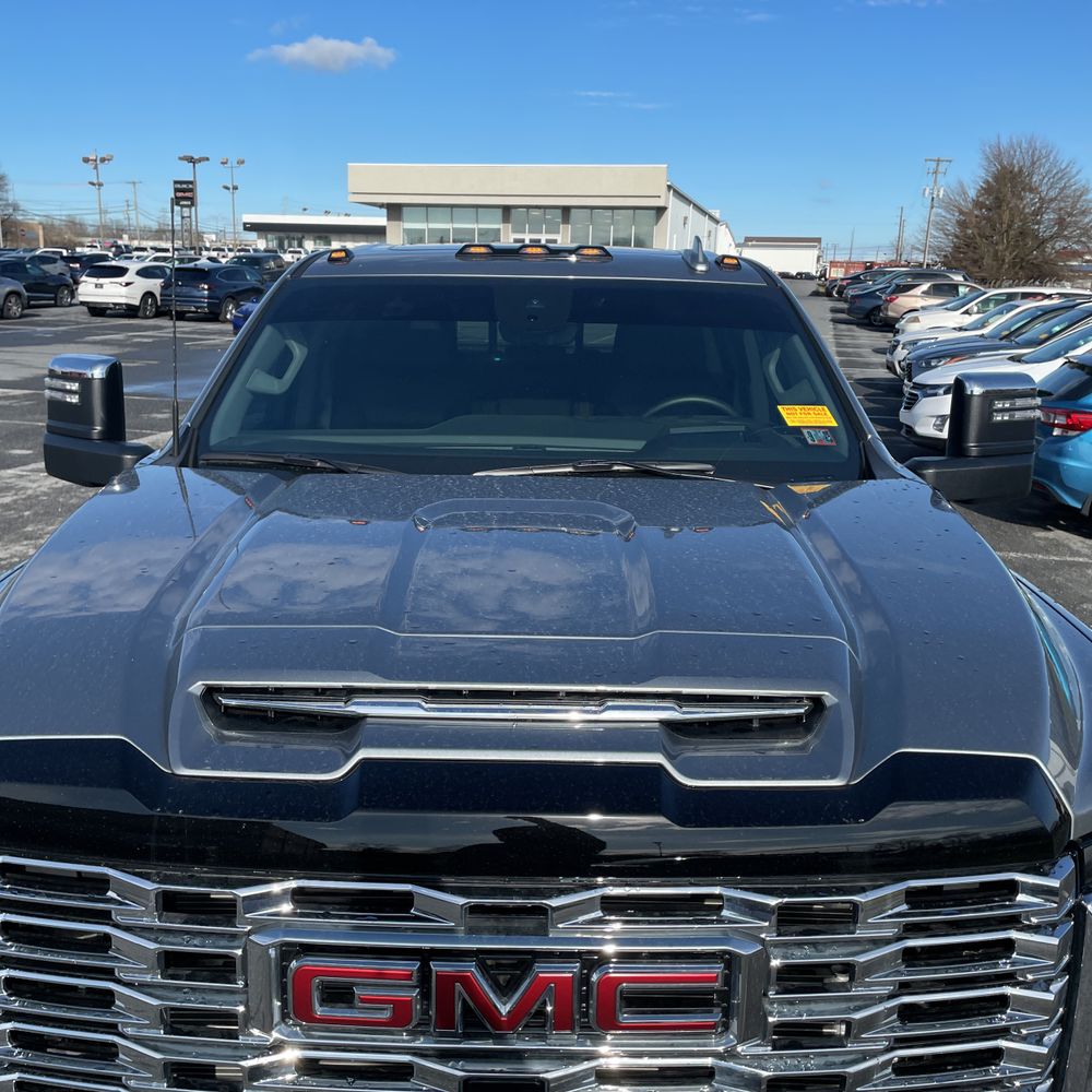 2025 GMC Sierra 3500HD Denali