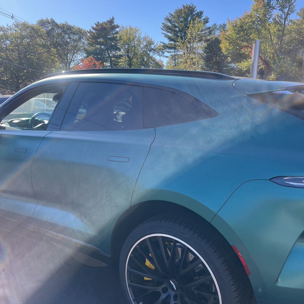 2023 Aston Martin DBX 707