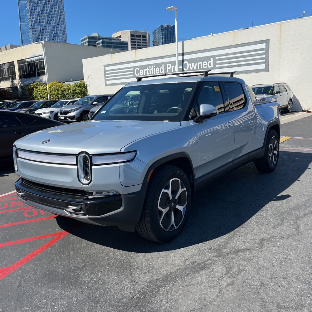2024 Rivian R1T Adventure Dual-Motor