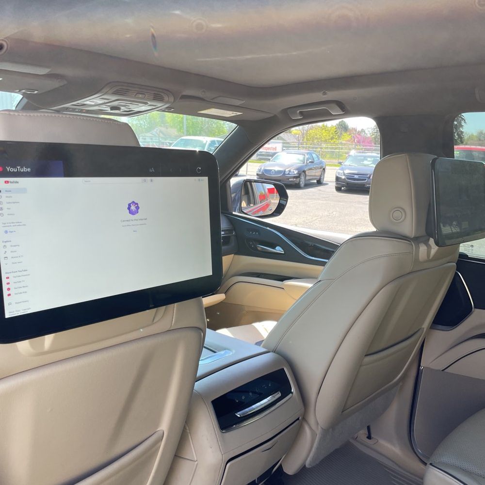 2023 Cadillac Escalade ESV Premium Luxury