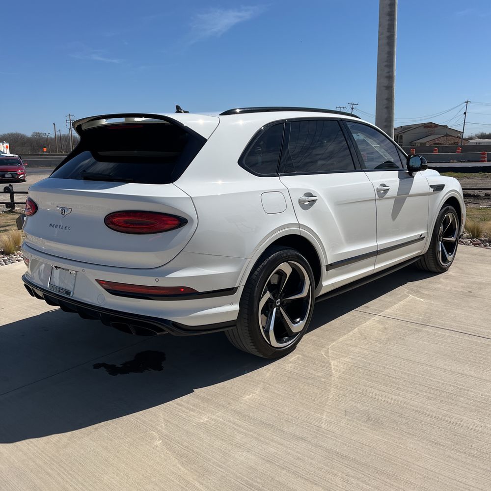 2022 Bentley Bentayga V8