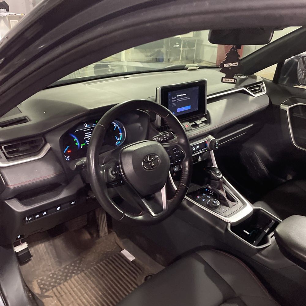 2024 Toyota RAV4 Prime SE