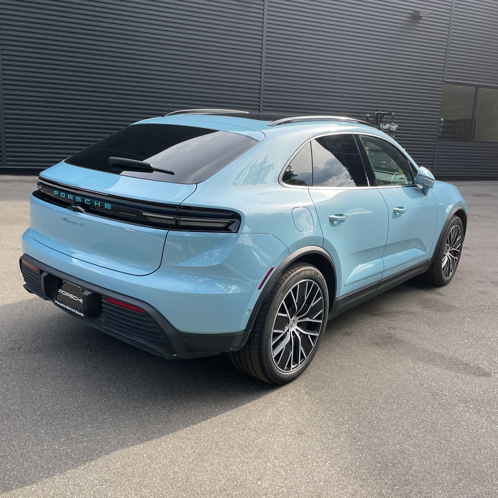 2024 Porsche Macan EV 4