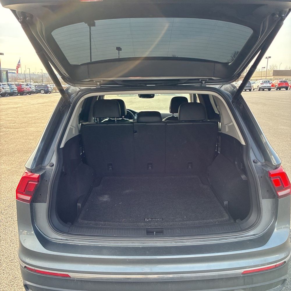 2022 Volkswagen Tiguan SE 4Motion photo 44