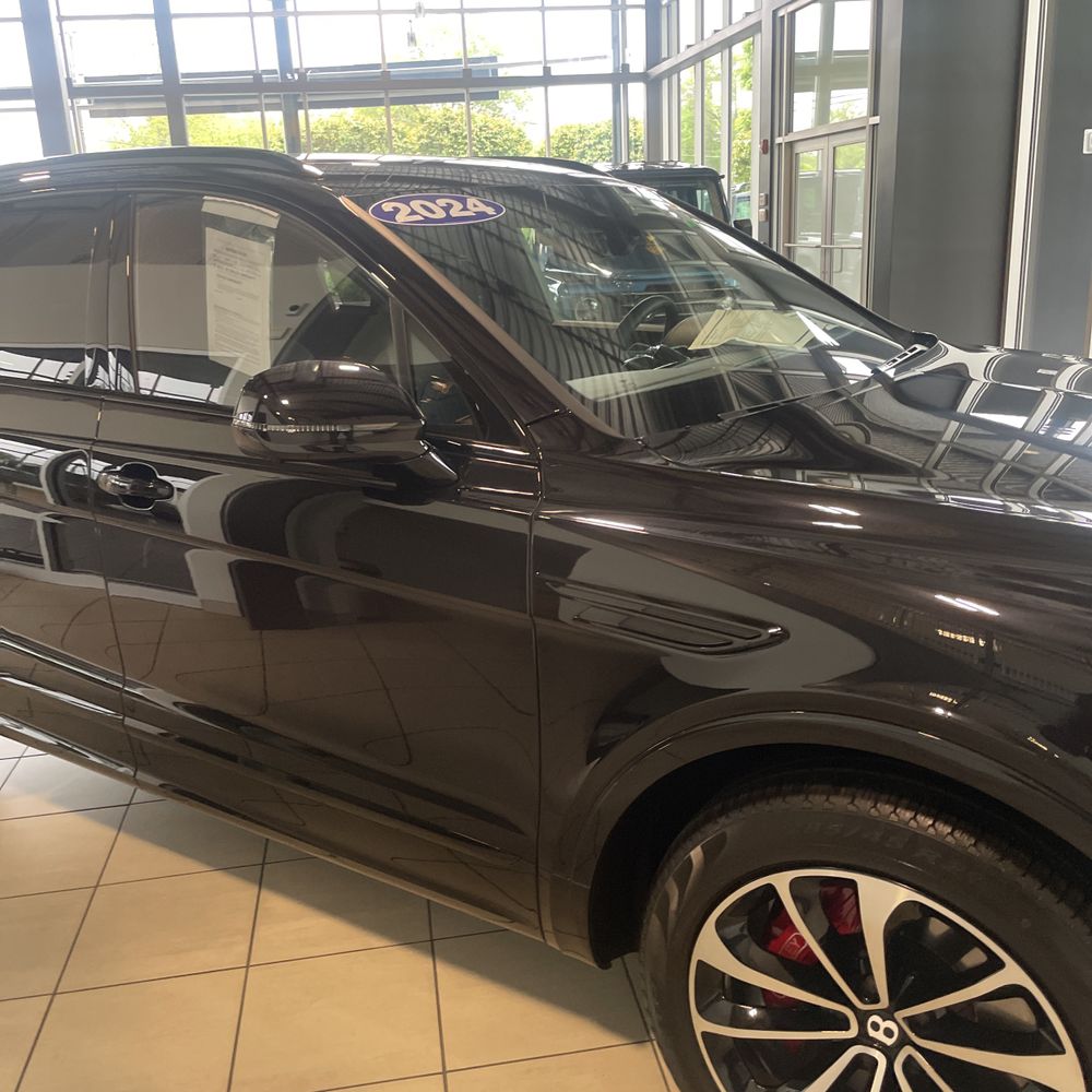 2024 Bentley Bentayga Base
