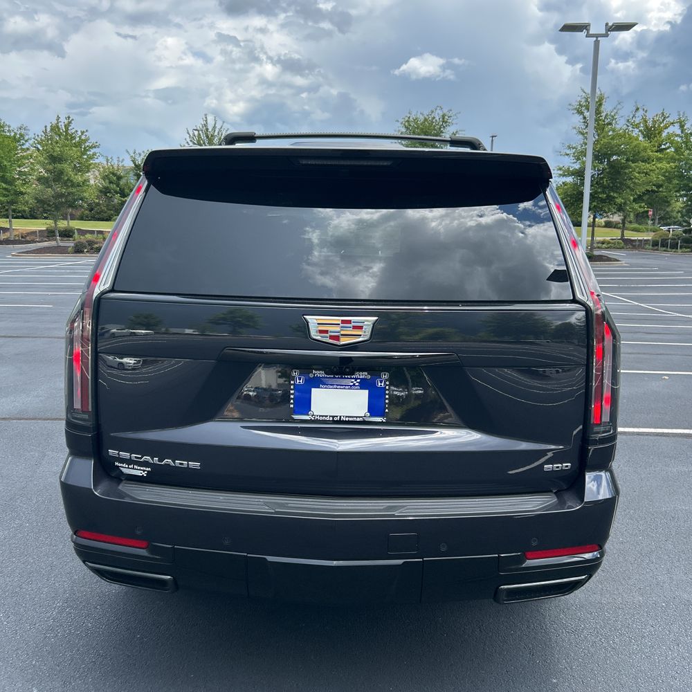 2025 Cadillac Escalade Sport Platinum