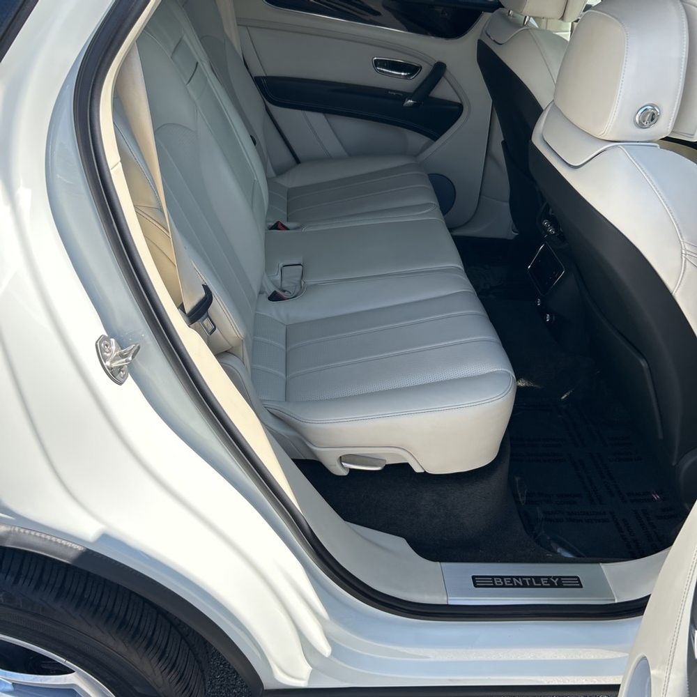 2018 Bentley Bentayga Base