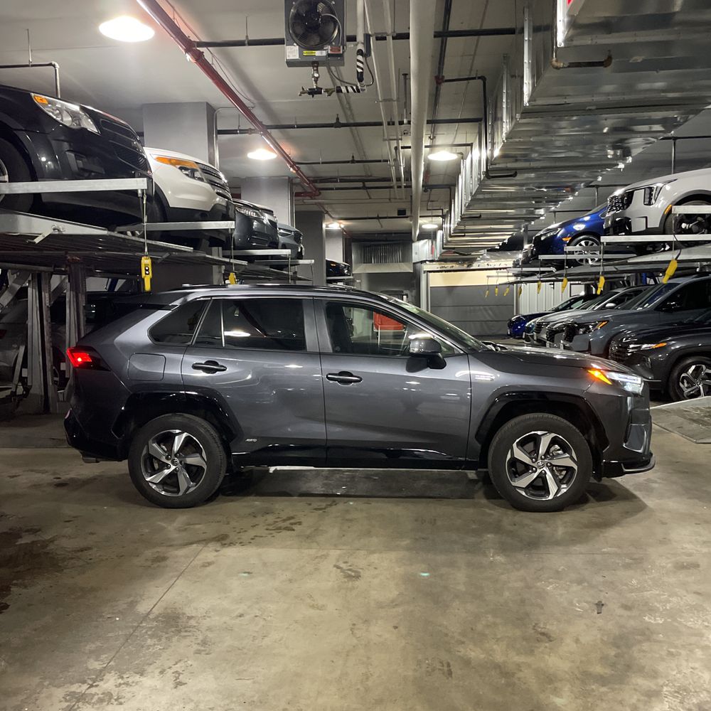 2024 Toyota RAV4 Prime SE