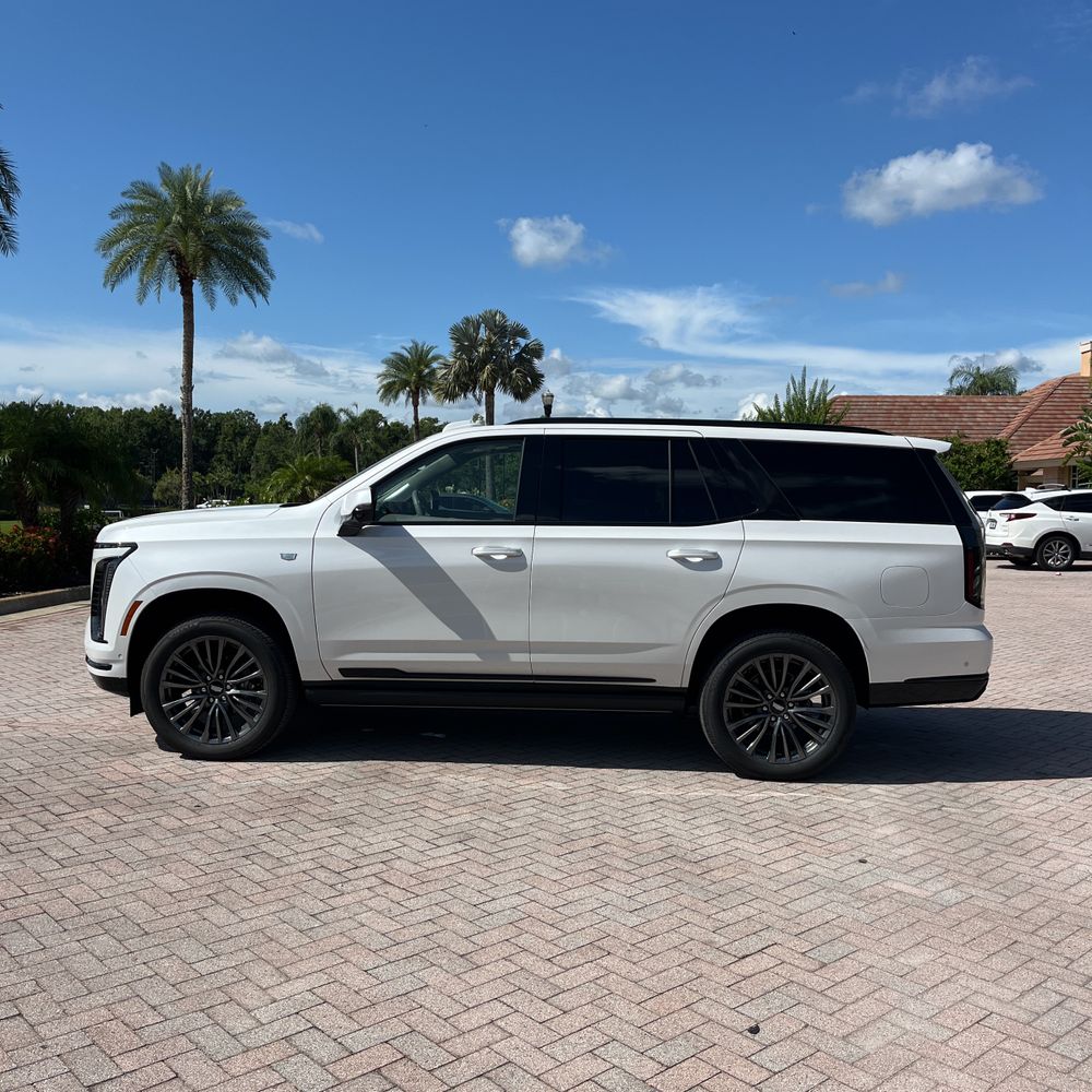 2025 Cadillac Escalade Sport Platinum