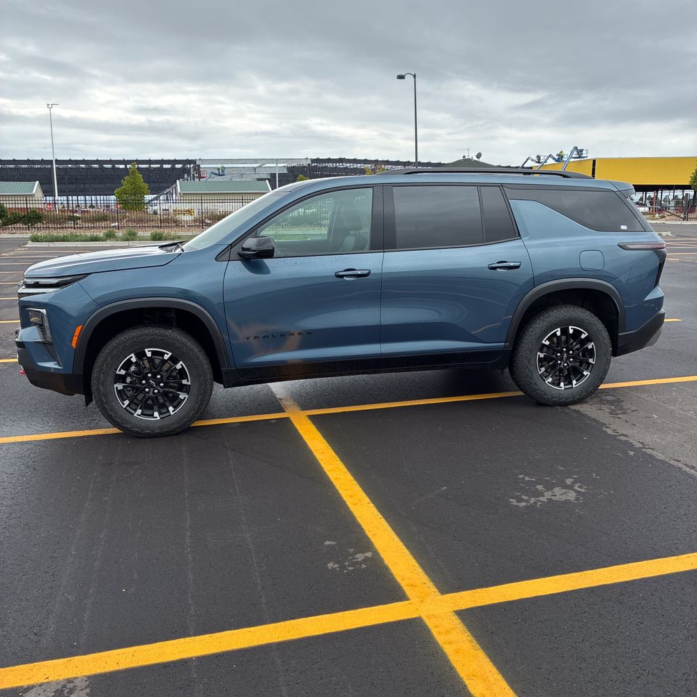 2025 Chevrolet Traverse Z71