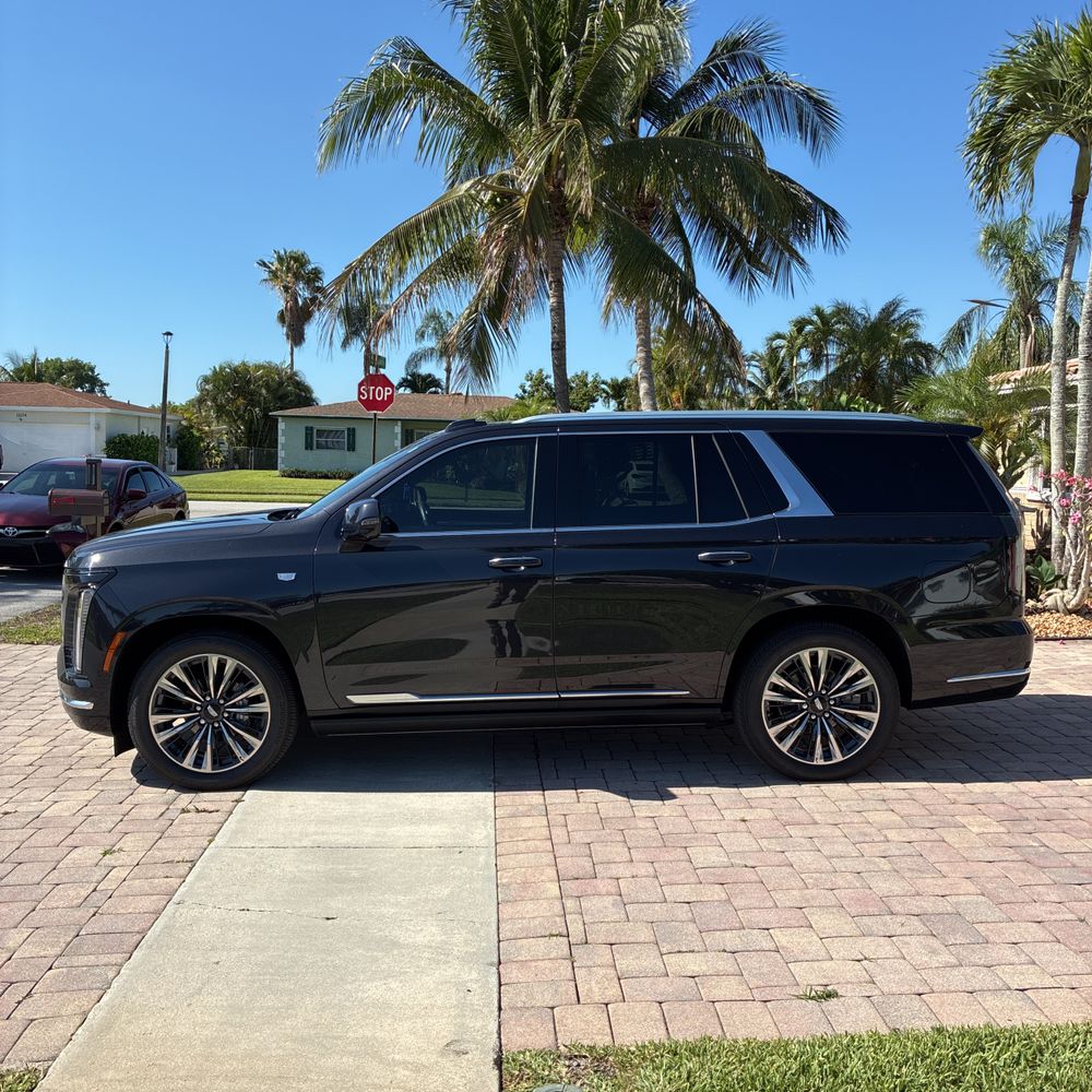 2025 Cadillac Escalade Premium Luxury