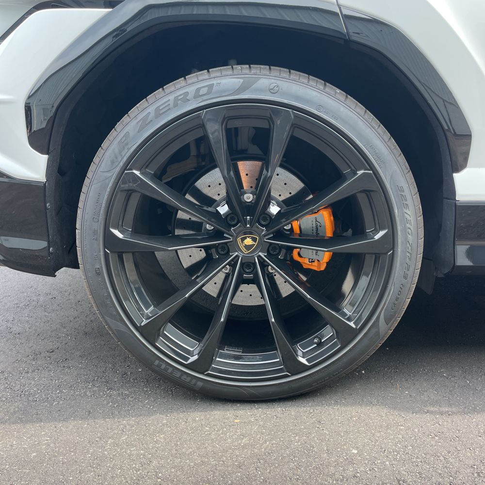 2023 Lamborghini Urus S