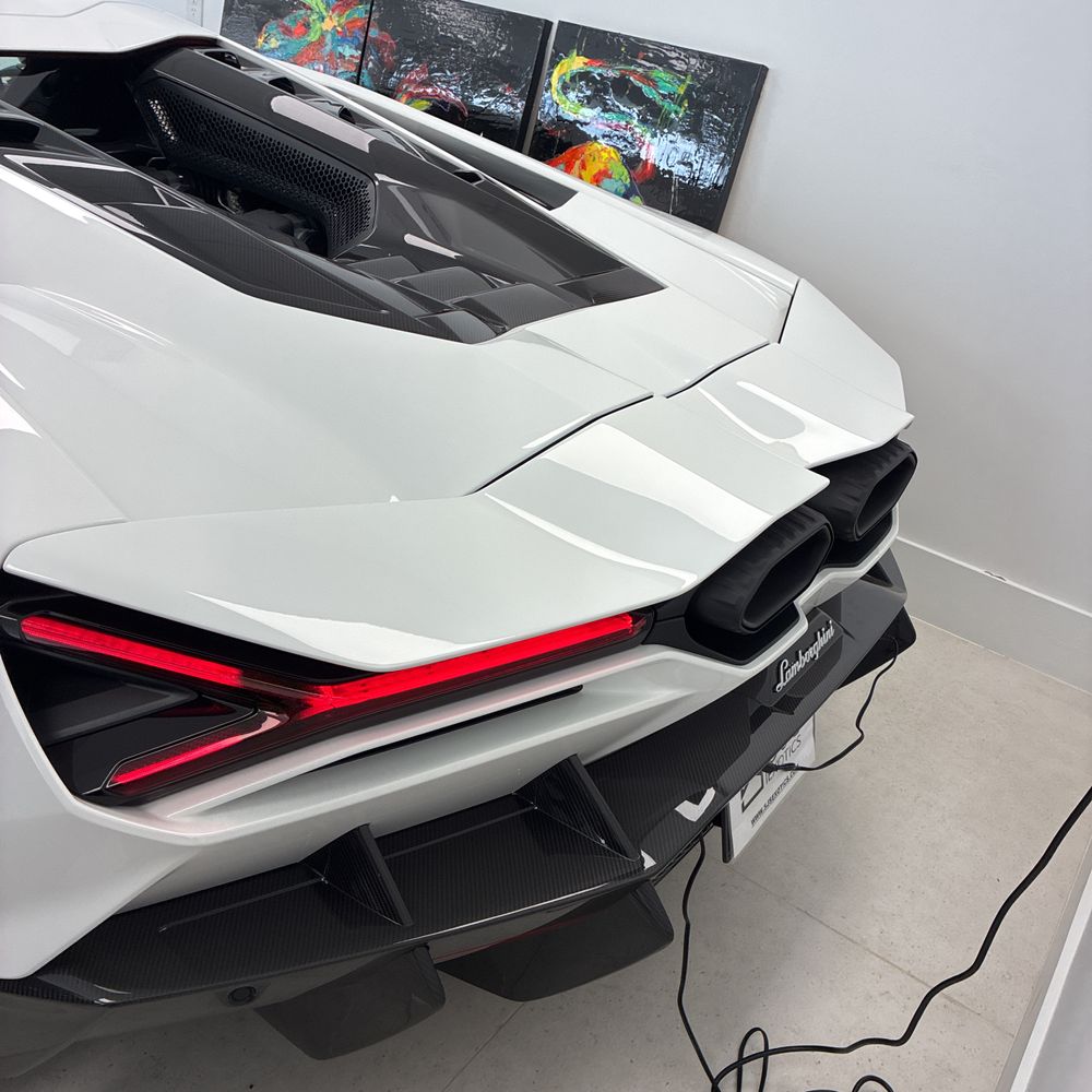 2024 Lamborghini Revuelto