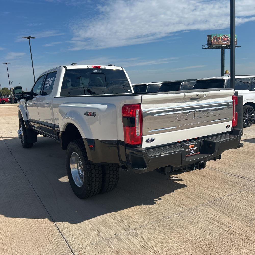 2025 Ford F-450 Super Duty King Ranch
