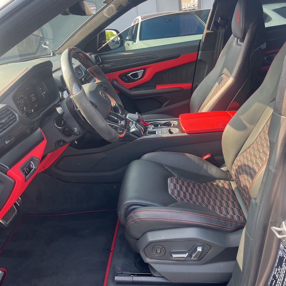 2022 Lamborghini Urus