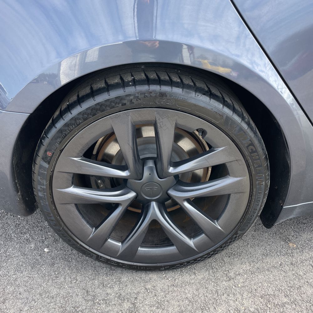 2022 Tesla Model S Base