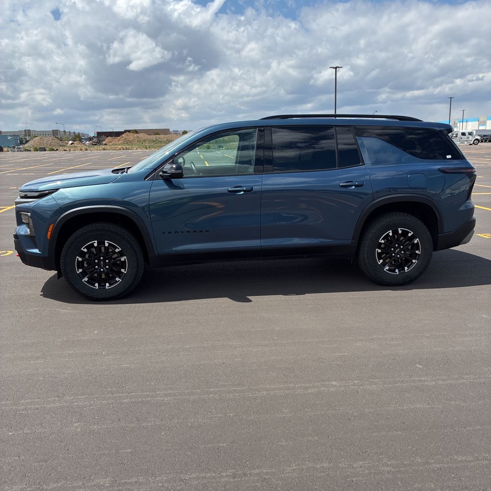 2025 Chevrolet Traverse Z71