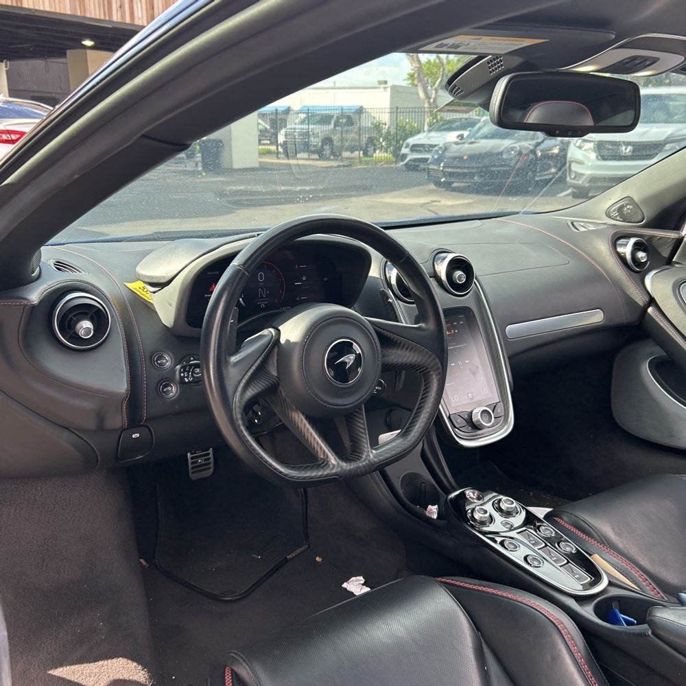 2021 McLaren GT  2D Coupe