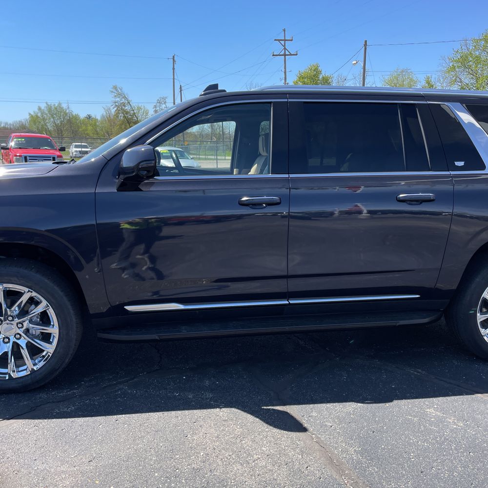 2023 Cadillac Escalade ESV Premium Luxury