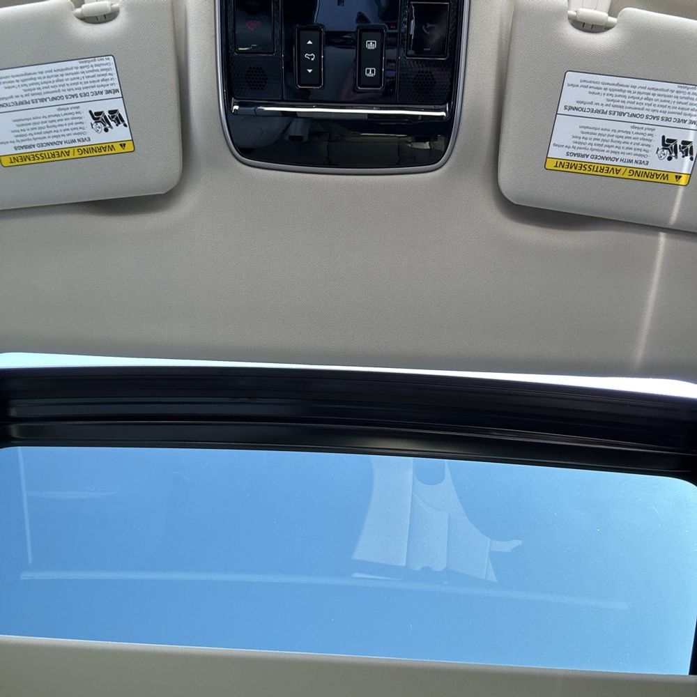 2025 Land Rover Range Rover P400 SE LWB
