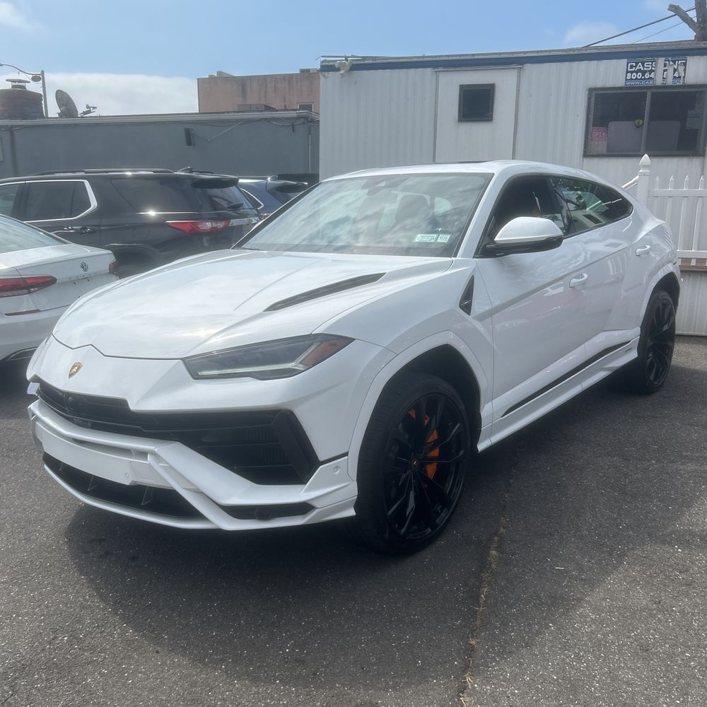 2023 Lamborghini Urus S