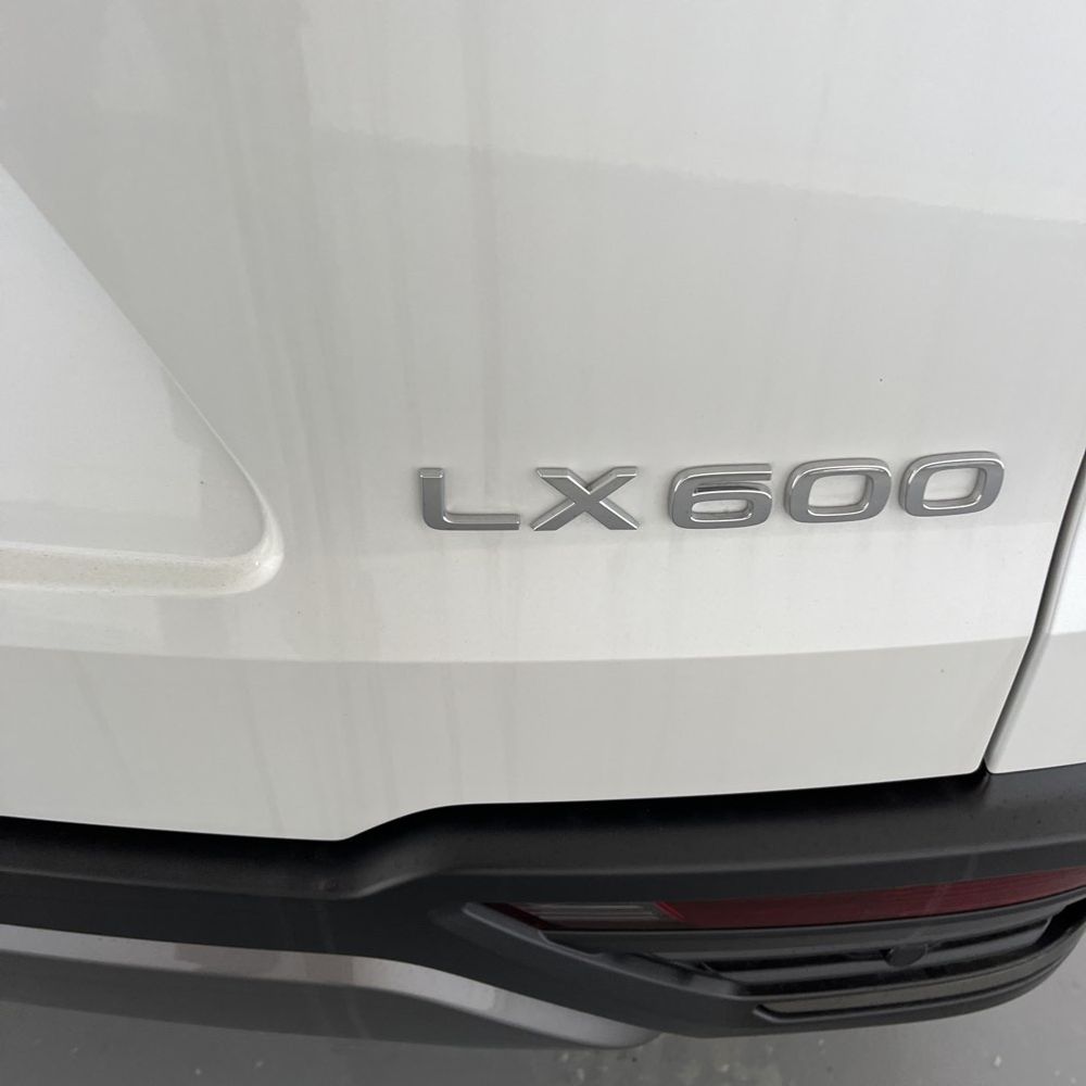 2024 Lexus LX 600 Luxury